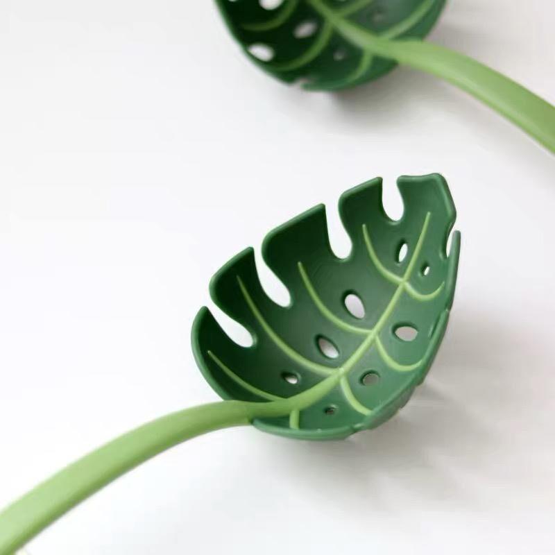 Creative leaf colander