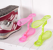 Creative stereo storage double shoe rack