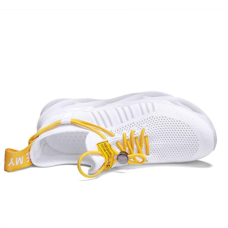 Mesh shoe blade sneakers