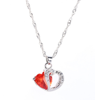 Collar forma corazón colgante