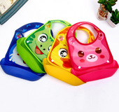 Babero De Caricaturas Con Tazón