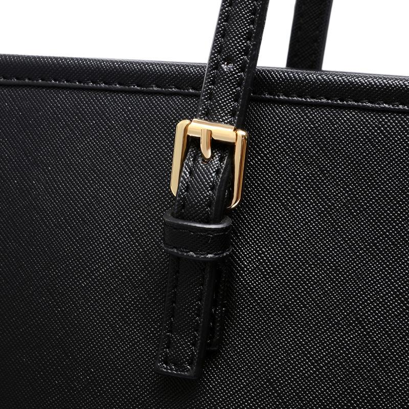 Women's shoulder bag