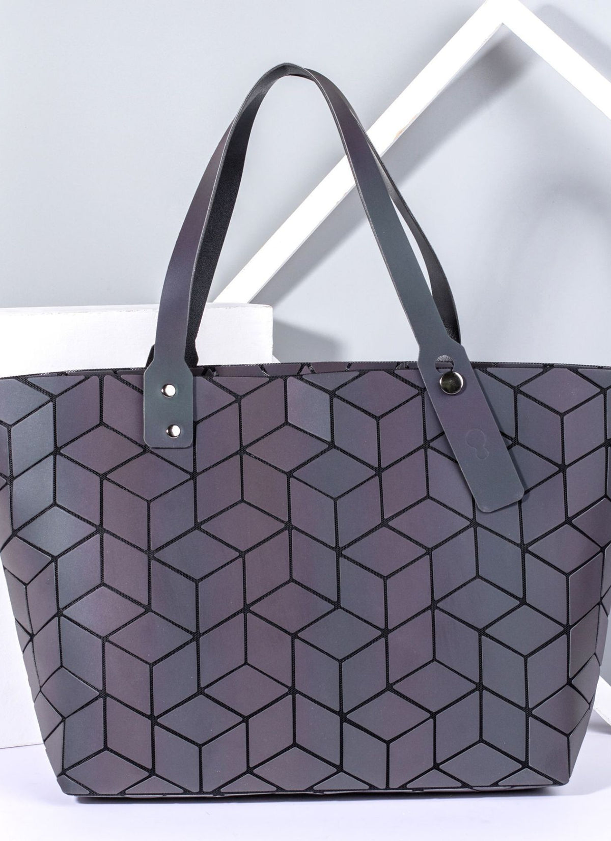 Luminous geometric rhombic handbag