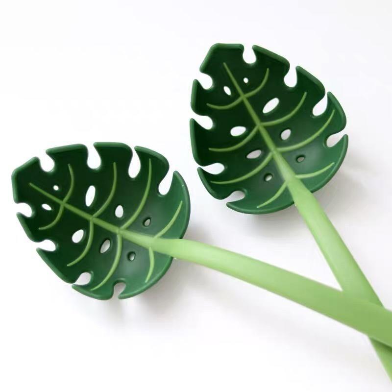 Creative leaf colander