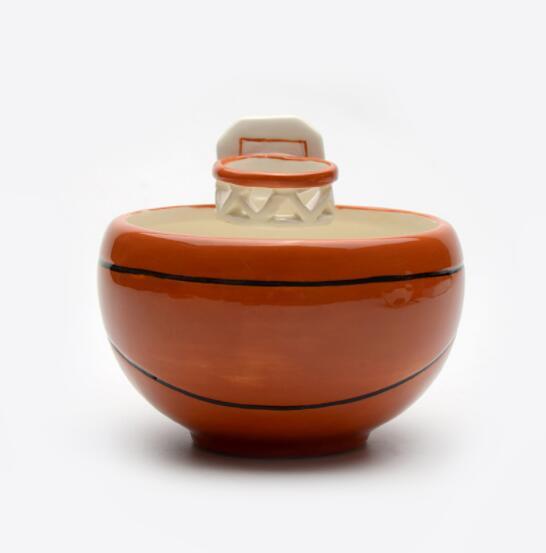 New products ceramic decoration small package candy box creative ceramic basketball football cup children's milk cup