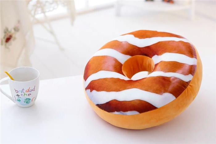 Creative donut cushion pillow cushion cushion bedding bottom hole plush toy factory wholesale