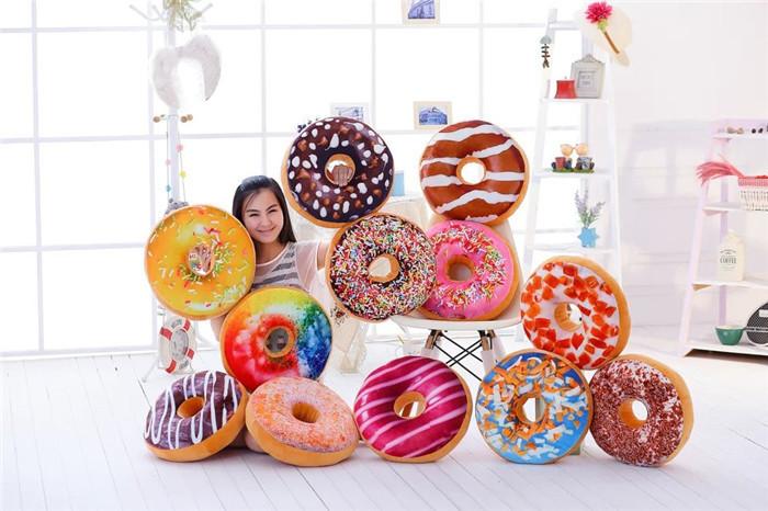 Creative donut cushion pillow cushion cushion bedding bottom hole plush toy factory wholesale