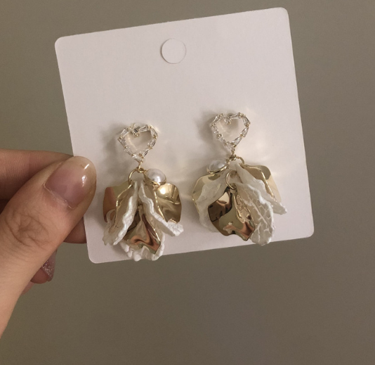 Colored petals love earrings
