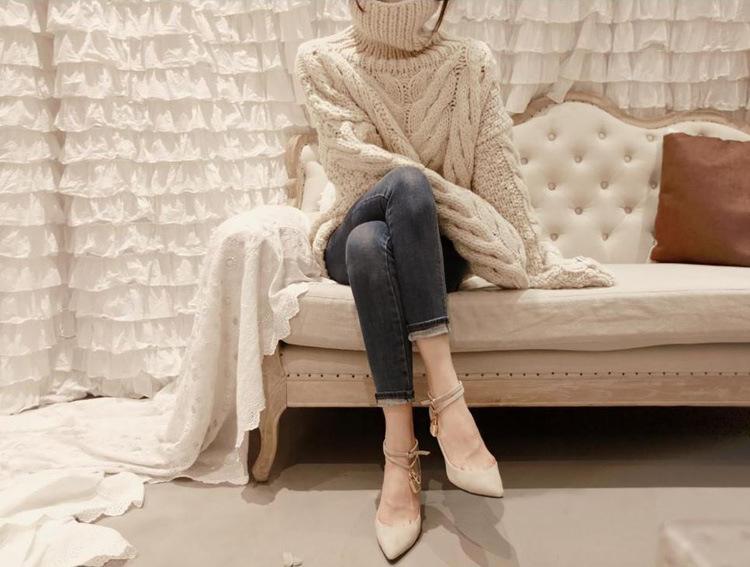 Turtleneck knit sweater