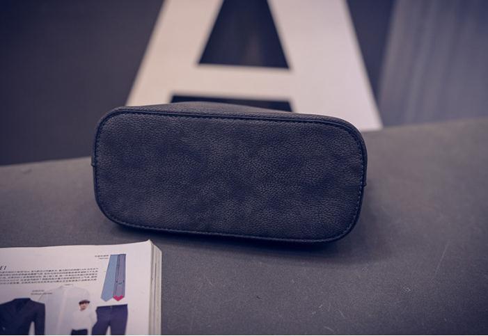 Single Shoulder Bag