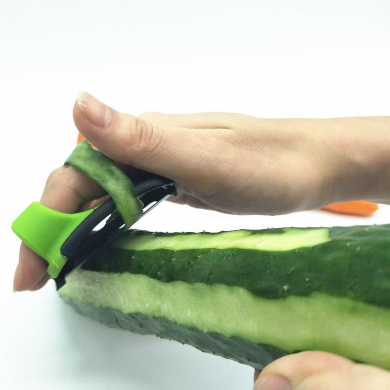 Kitchen peeler