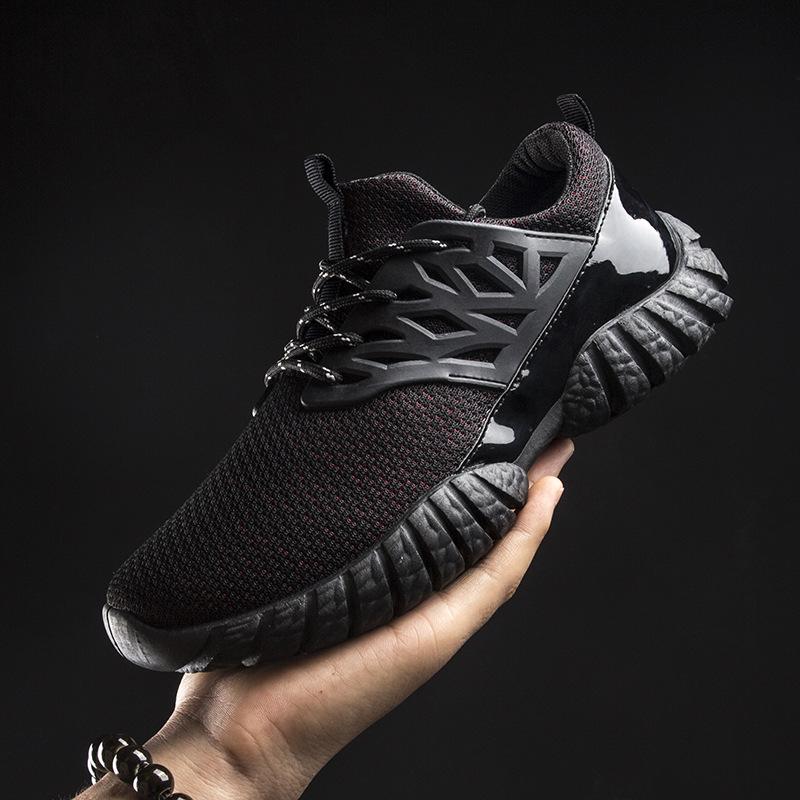 In the spring of new light and breathable shoes running shoes mens casual shoes, running shoes on behalf of a male