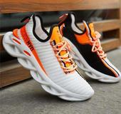 Flying woven breathable shoes