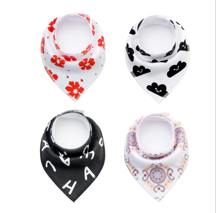 4 piezas / lote Impresión  Varios Diseños Tela Babero Bandana