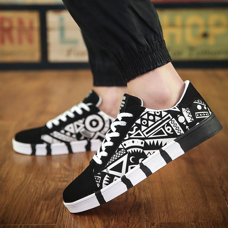 In the spring of 2020 new men's casual shoes shoes canvas shoes sport Metrosexual shoes 7631 Korean Students