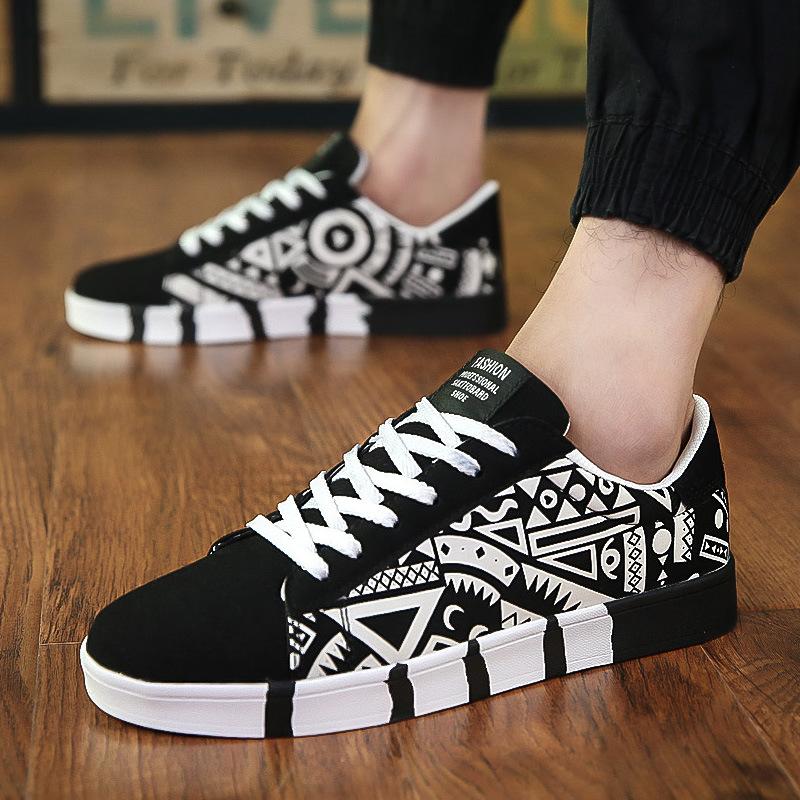 In the spring of 2020 new men's casual shoes shoes canvas shoes sport Metrosexual shoes 7631 Korean Students