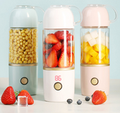 Portable Fruit Juicing Glass Cup  Charging Fruit Juicer