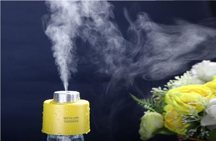 Simple household mini bottle cap humidifier