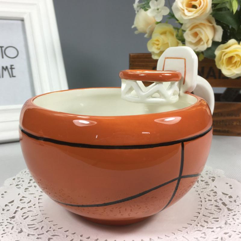 New products ceramic decoration small package candy box creative ceramic basketball football cup children's milk cup