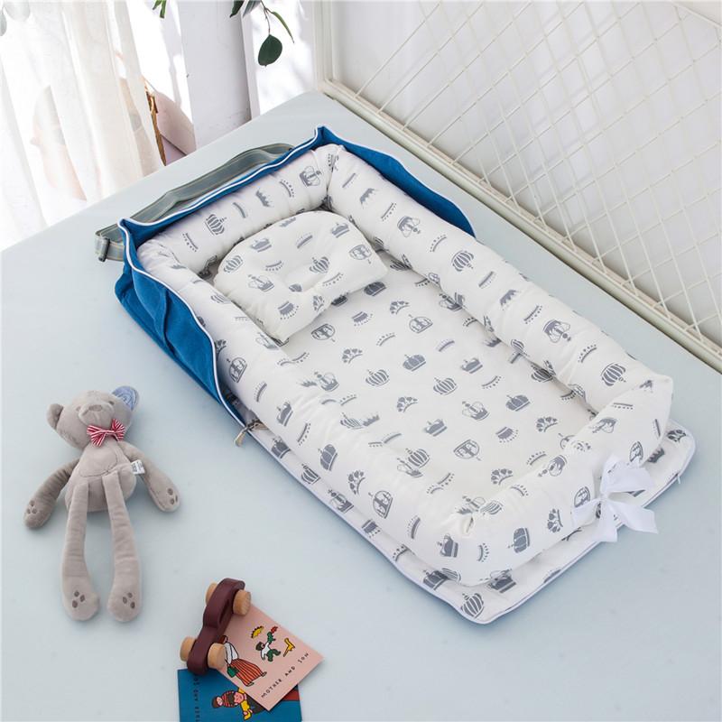 Portable baby crib