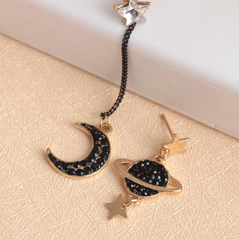 Korean fashion moon Saturn asymmetrical