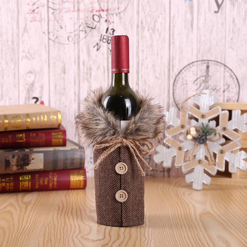 Christmas decorations, Santa Claus, red wine, red wine, champagne, wine bottle and bar dining room decoration