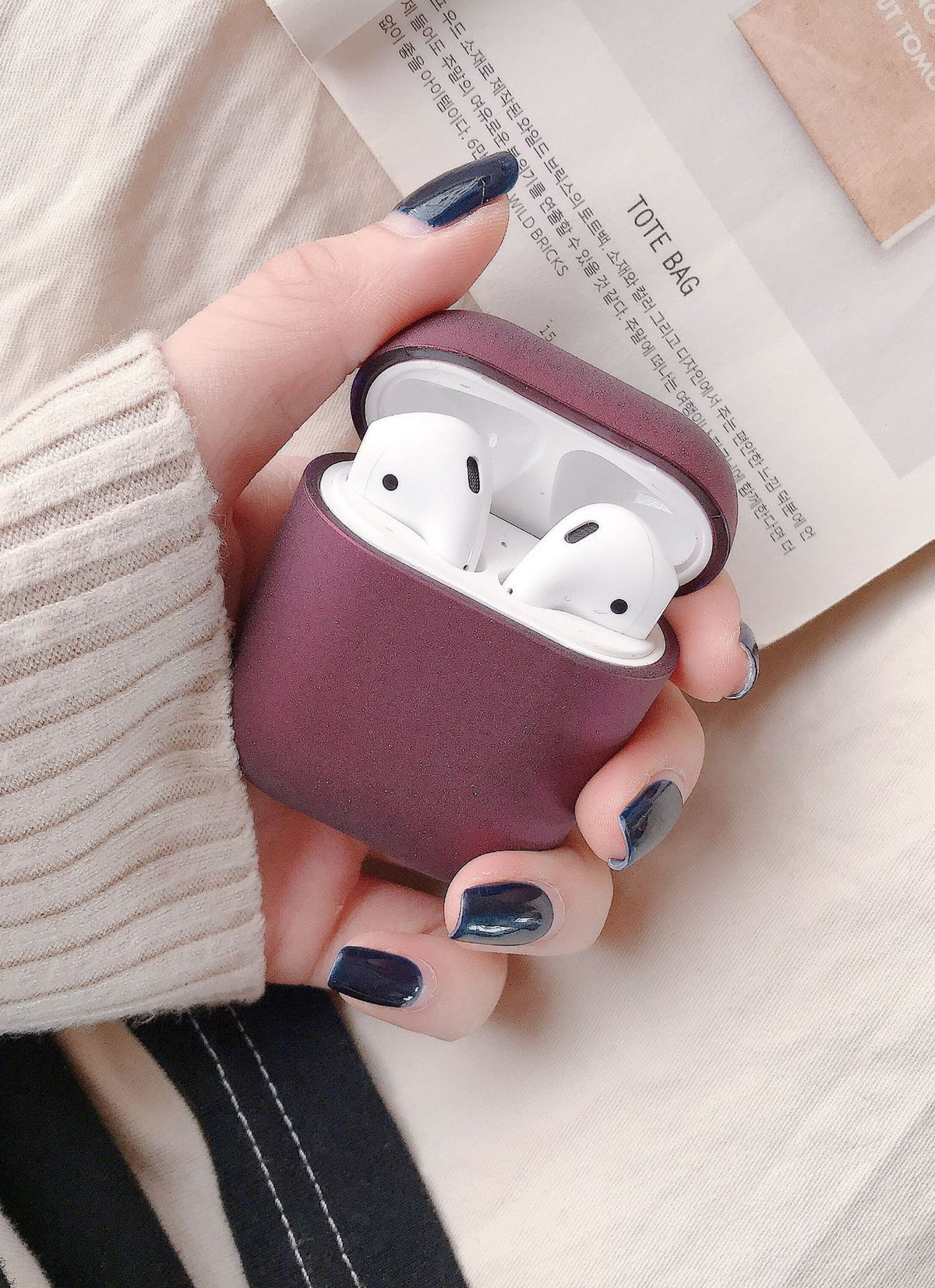 Wireless earphone case