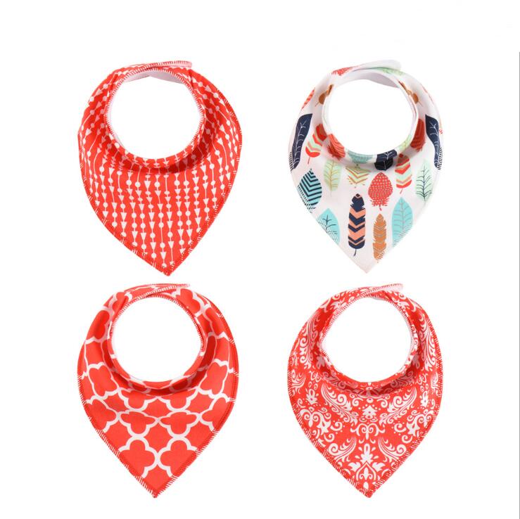 4 piezas / lote Impresión  Varios Diseños Tela Babero Bandana