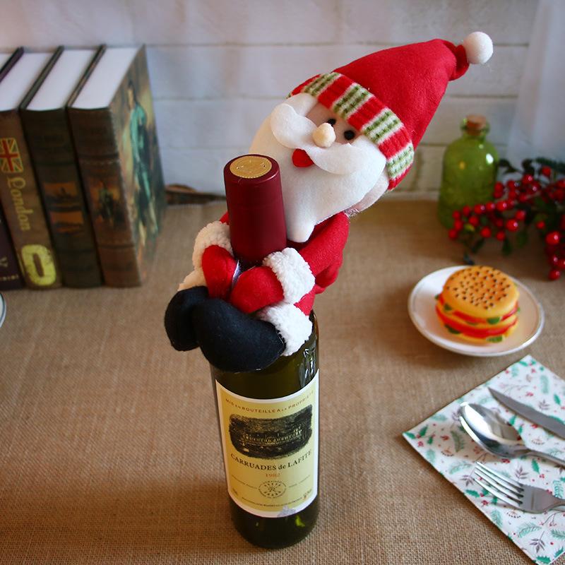 Christmas decorations, Santa Claus, red wine, red wine, champagne, wine bottle and bar dining room decoration