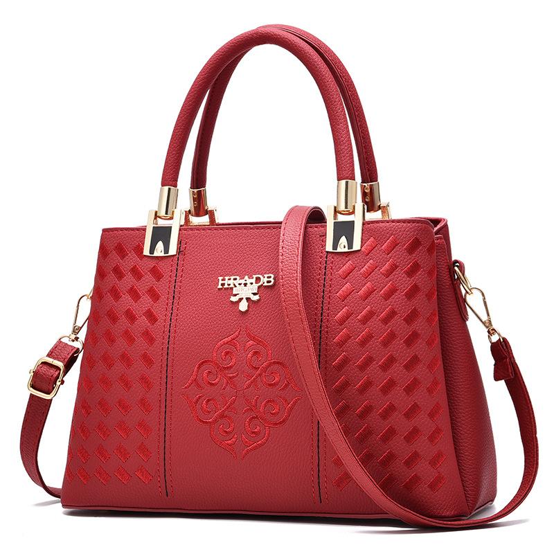 2020 New Europe big shoulder bag handbag simple diagonal bags fashion bags one generation