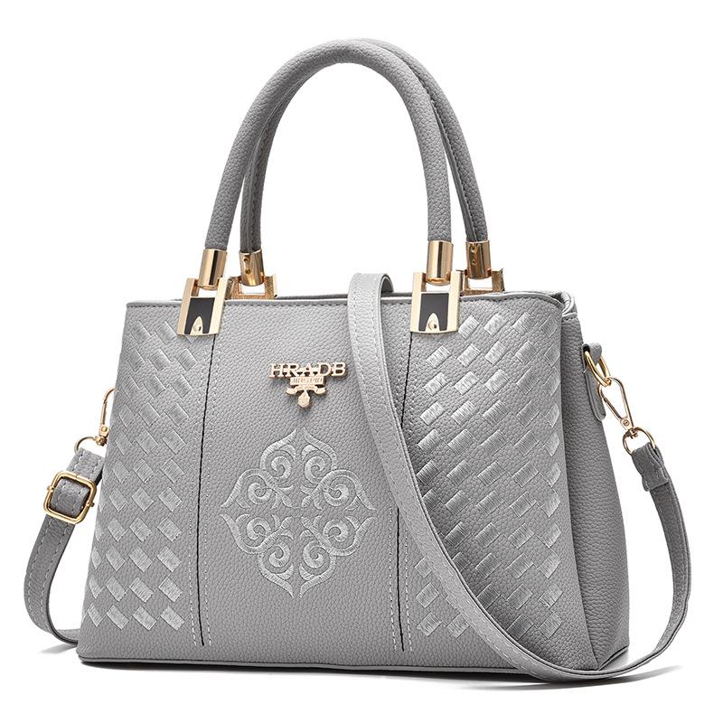 2020 New Europe big shoulder bag handbag simple diagonal bags fashion bags one generation