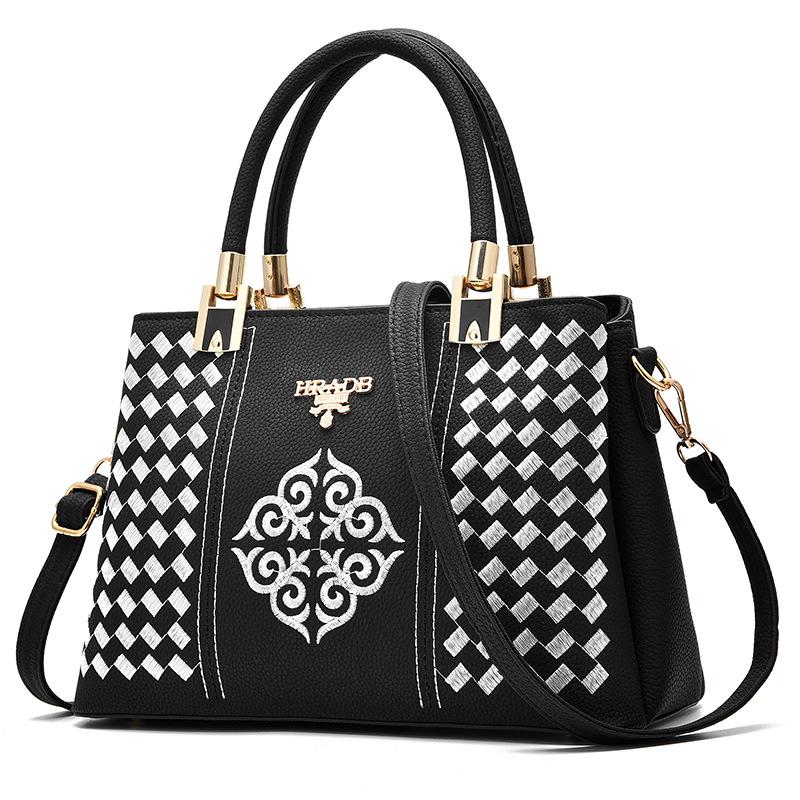 2020 New Europe big shoulder bag handbag simple diagonal bags fashion bags one generation