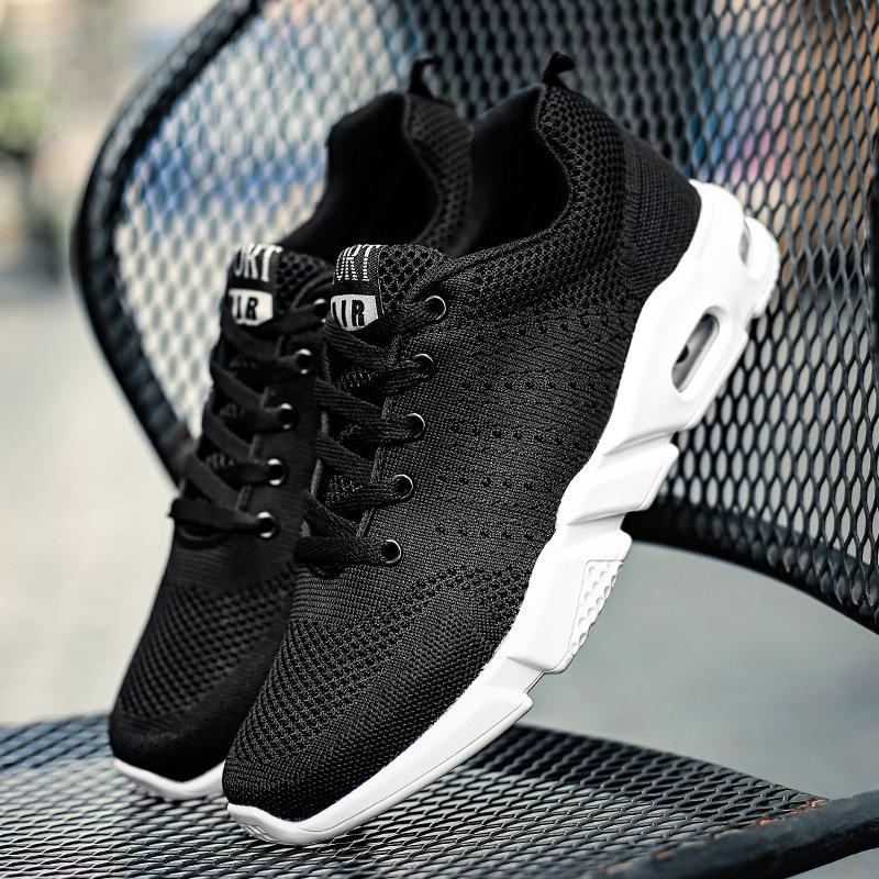 a pair of shipping in the autumn of 2020 new sport shoes breathable fabric cushion shoes all-match fly wear running shoes