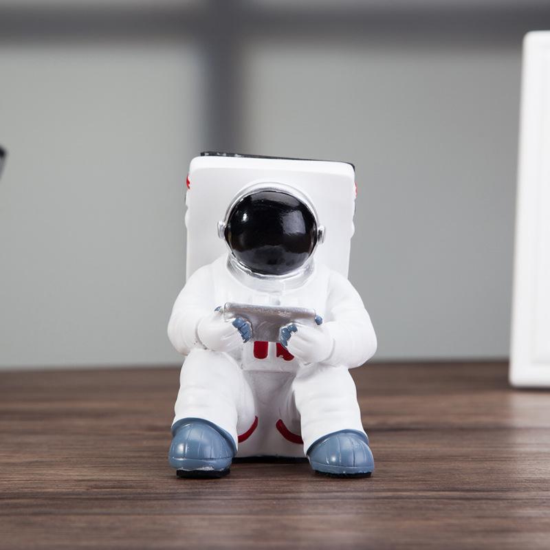 Astronaut spaceman phone holder