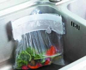 Sink clip-on trash rack Strong three-sucker sink garbage bag rack Creative trash bag rack
