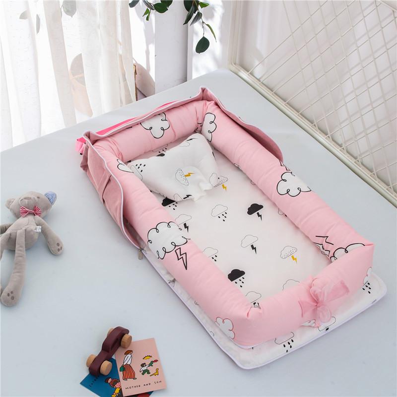 Portable baby crib