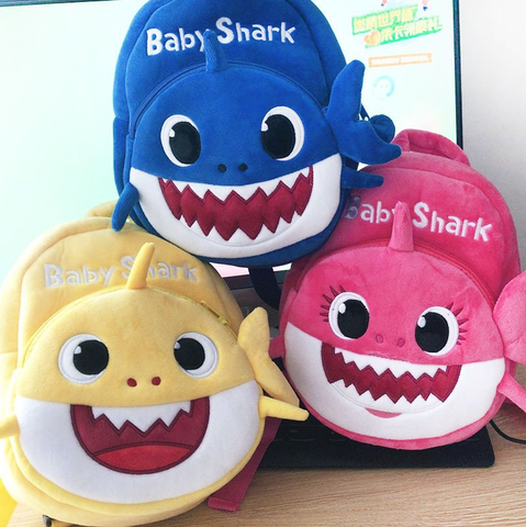 Mochila Baby Shark Escuela