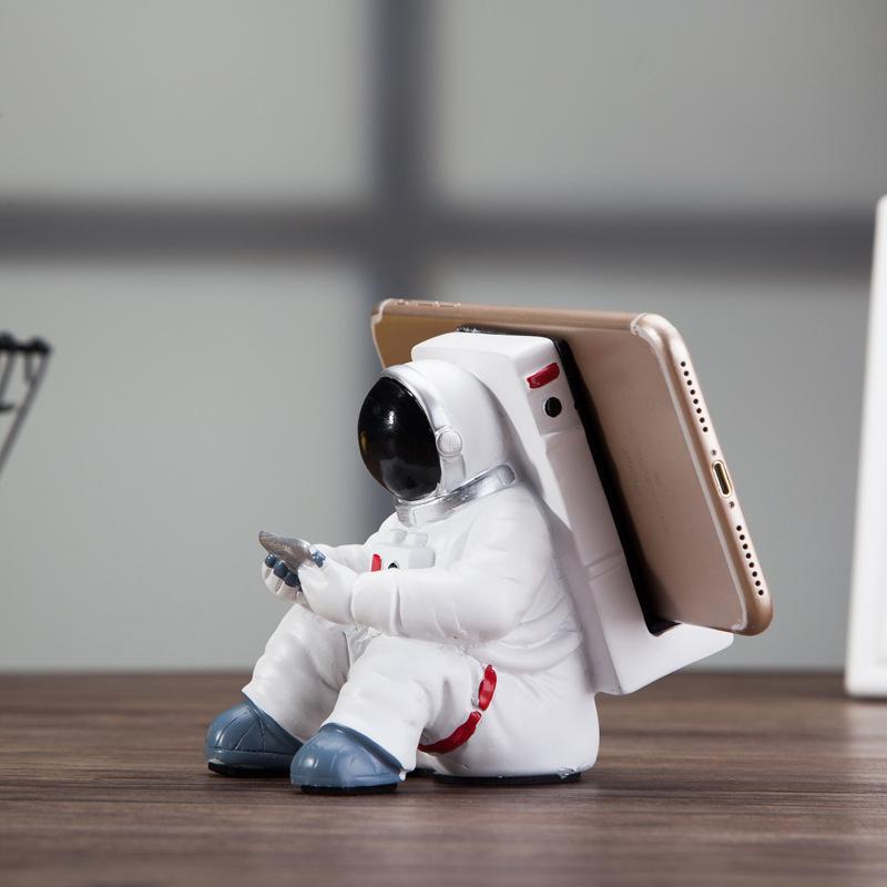 Astronaut spaceman phone holder
