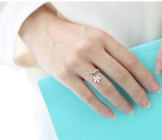Exquisite five-petal flower zircon  ring