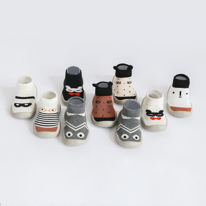 Children's socks shoes
