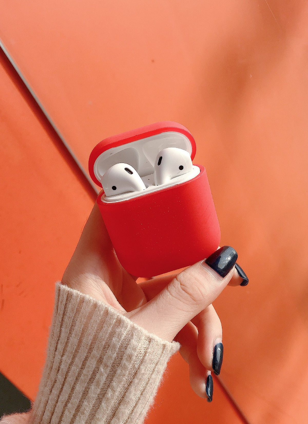 Wireless earphone case