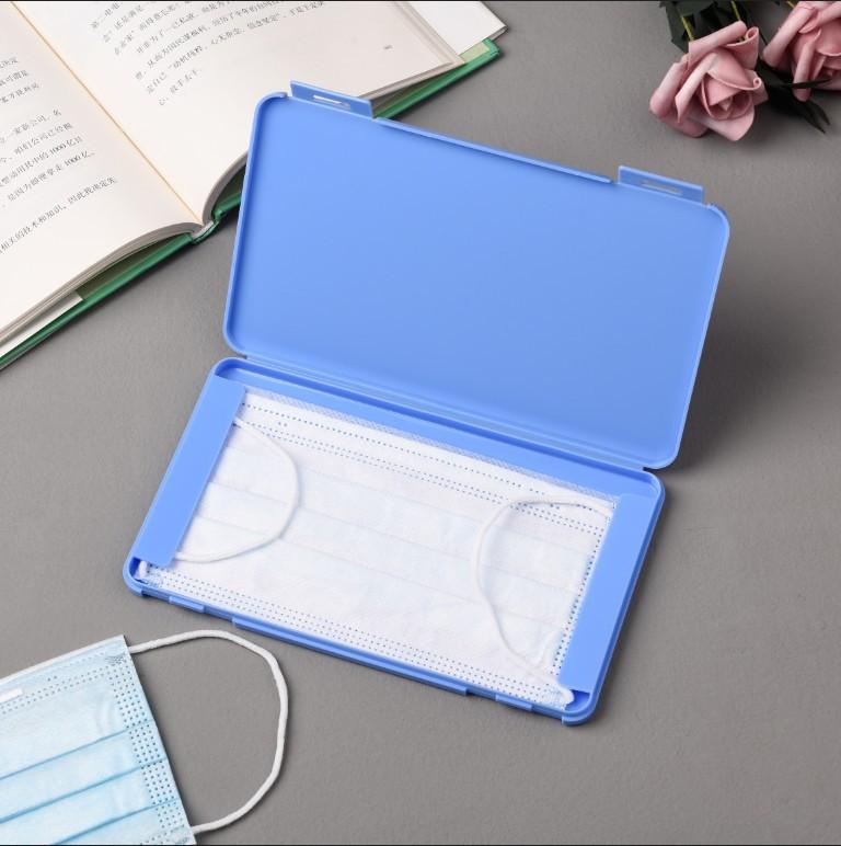 Portable mask storage box