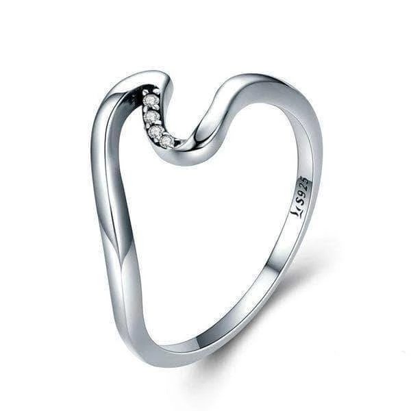 Stylish zircon ring