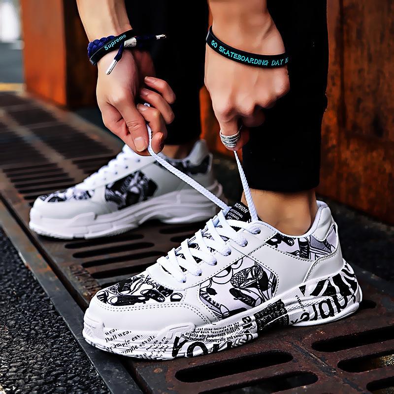 Casual sports shoes