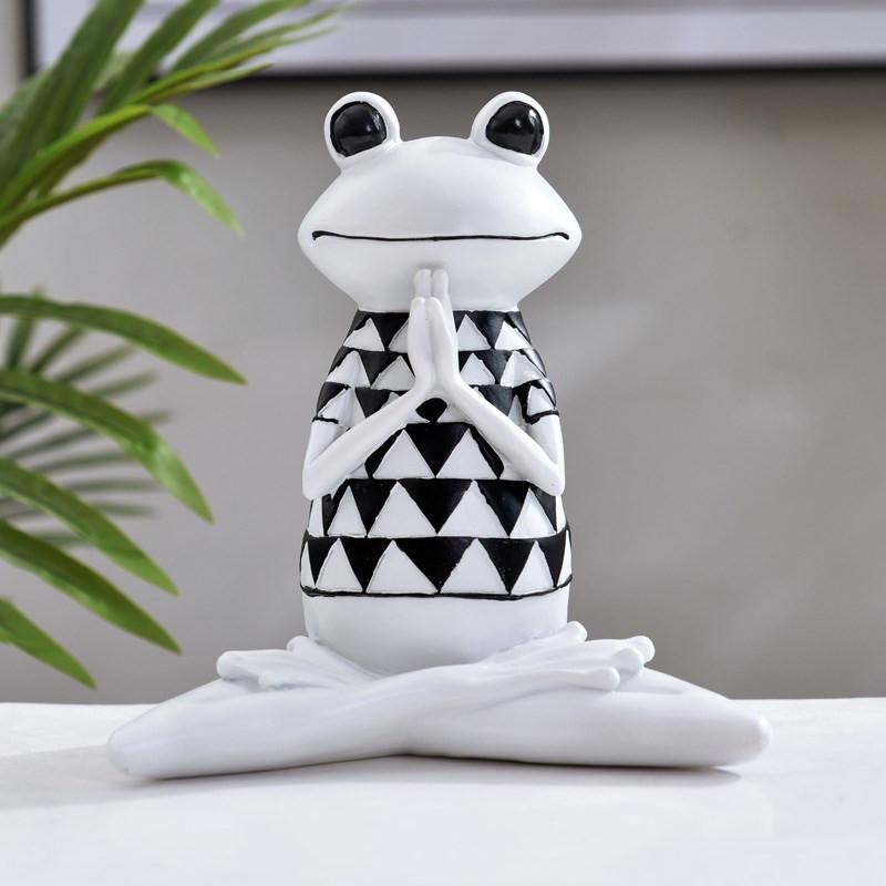 Creative Yoga frog model