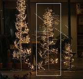 Ins girl heart star tree light net red room layout Han style bedroom female vibrating Christmas tree decoration floor lamp