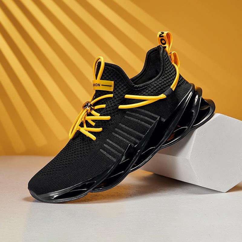 Mesh shoe blade sneakers