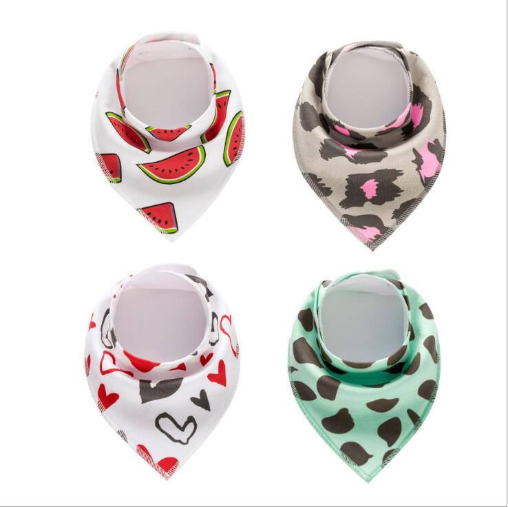 4 piezas / lote Impresión  Varios Diseños Tela Babero Bandana