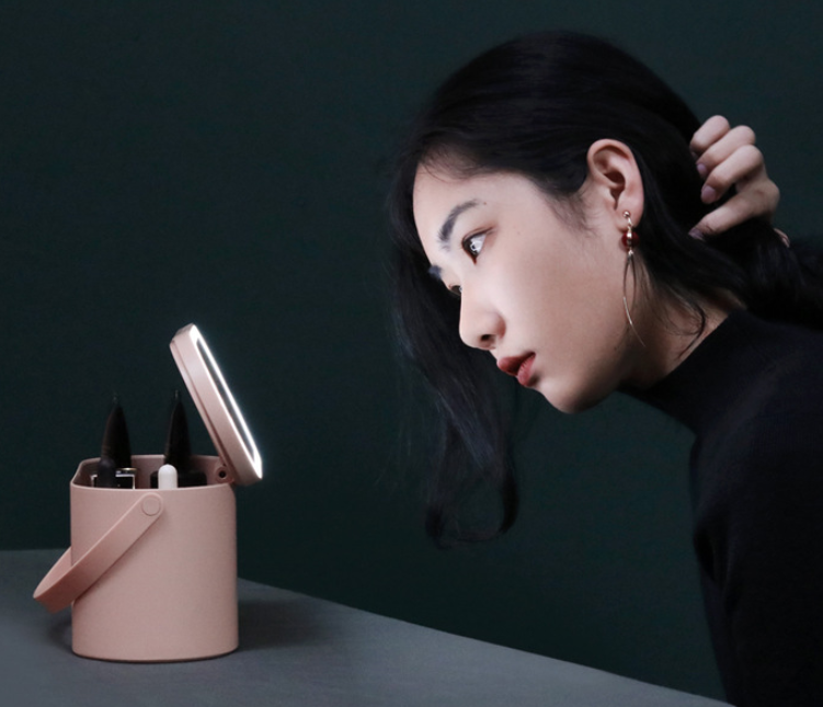 Led table contains cosmetic mirror