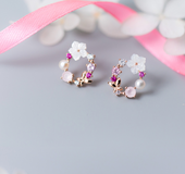 Diamond flower pearl earrings